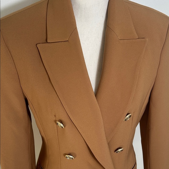 Zara Women's Double-Breasted Tan Blazer - Picture 2 of 6